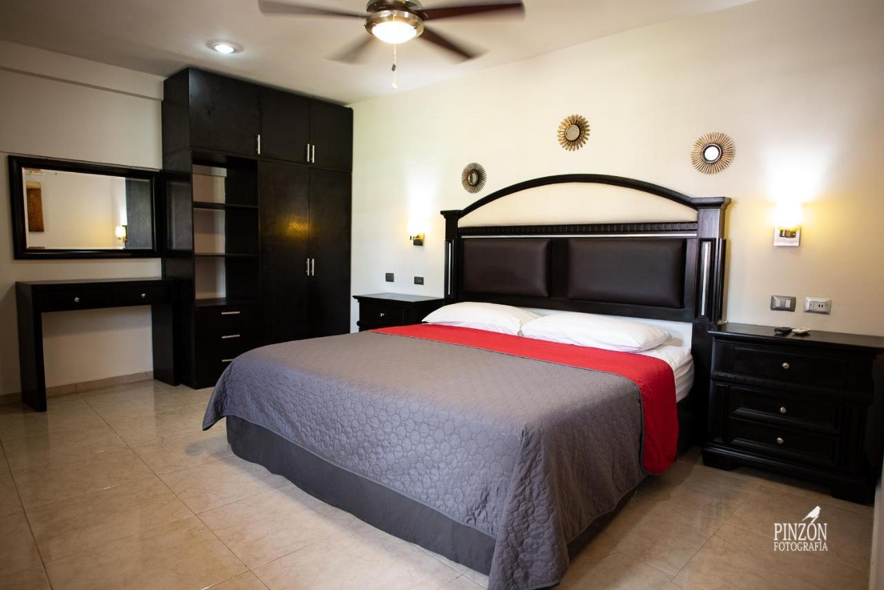 Hotel Suites Paraiso Merida Exterior photo
