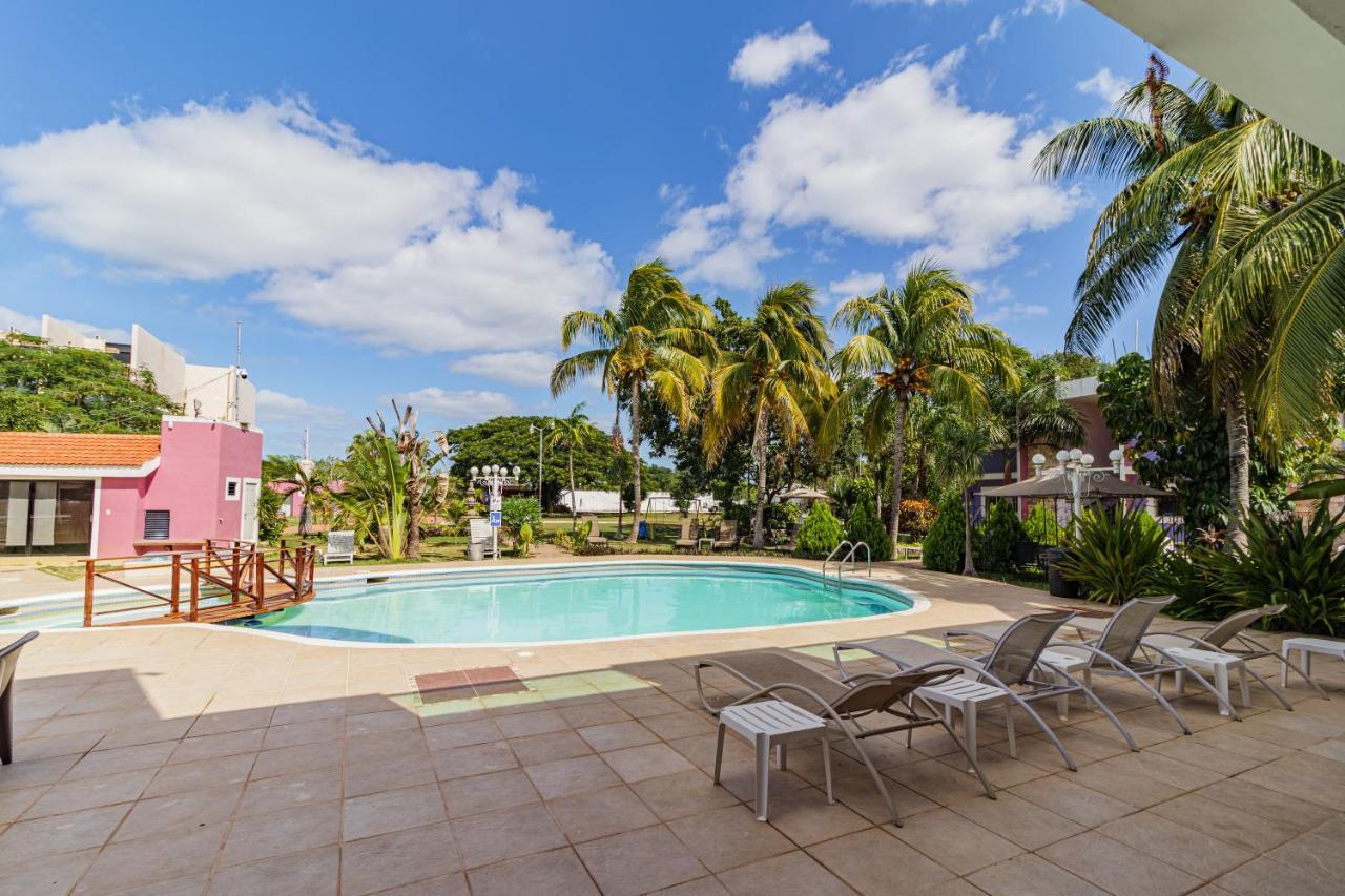 Hotel Suites Paraiso Merida Exterior photo